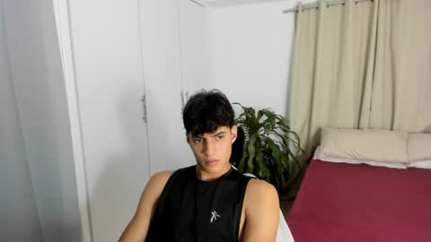 lucacosta19 online show from April 30, 8:57 pm