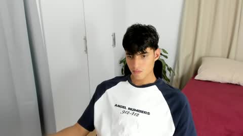 lucacosta19 online show from April 27, 8:06 pm