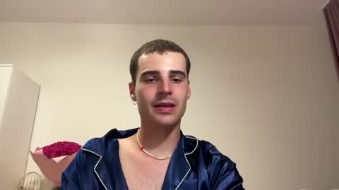 lucas_bennett online show from July 25, 7:45 pm