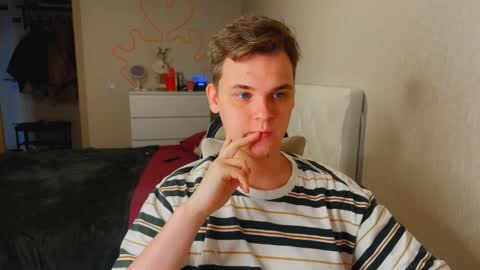 Lucas Gill online show from December 18, 6:41 am