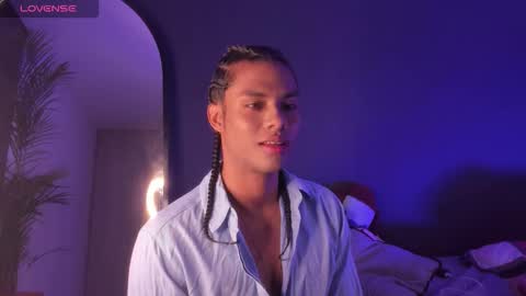   online show from October 13, 9:55 am