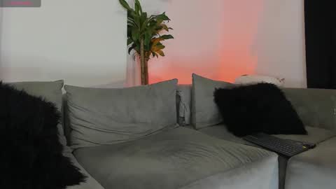 LUCA SANTOS online show from March 11, 3:58 am