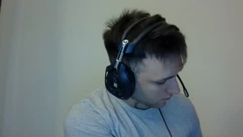 lucasbacon13 online show from December 2, 4:57 am