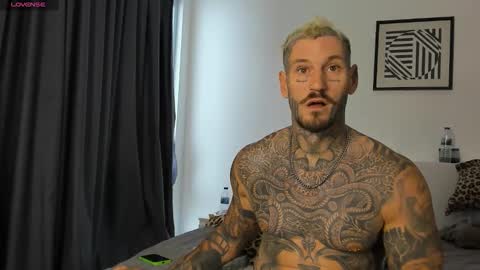 lucasexclusive online show from January 8, 7:14 am