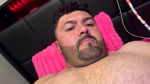 lucasmagana85 online show from March 17, 5:45 am