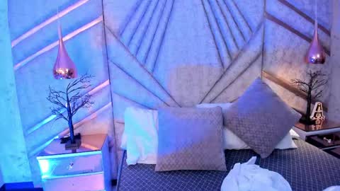 Lucasopry online show from April 17, 12:29 pm