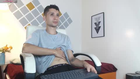 LucassSmith11 online show from February 14, 6:54 pm