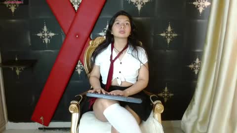 lucero_paris online show from April 17, 5:37 pm