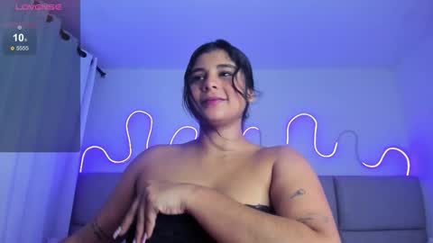 luceroo1 online show from October 25, 3:07 am