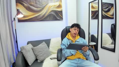 Lucho online show from April 5, 4:31 am