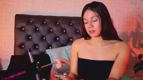 Snapshot of luci_ramirez chatting on October 22, 4:52 pm Luciana Ramirez Sofia Collins online show from October 22, 4:52 pm