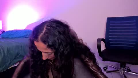 Lucia online show from March 19, 2:06 am