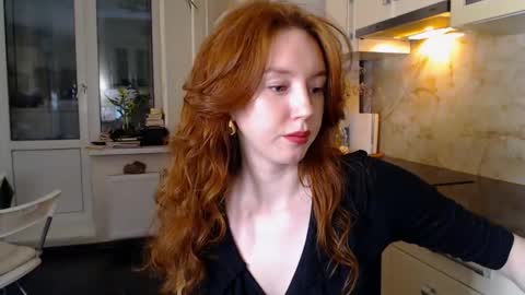 Lucia online show from February 5, 7:20 pm