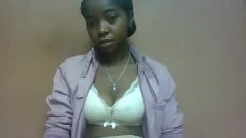 luciah148539 online show from July 23, 2:42 am