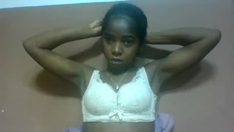 luciah148539 online show from July 25, 3:04 am