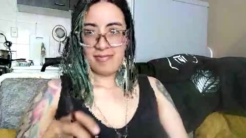 Dani 3 online show from November 7, 5:04 pm