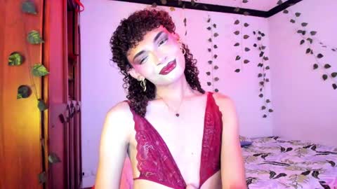 Lucy or Lucian 3 Come to my social Links3   online show from October 6, 8:04 pm