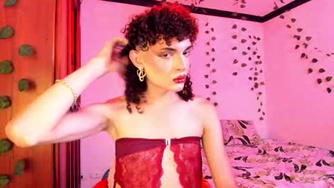 Lucy or Lucian 3 Come to my social Links3   online show from September 30, 3:28 am