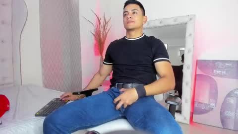 Leo online show from April 21, 12:01 pm