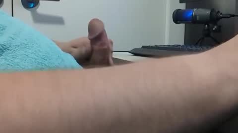 lucky_chance32 online show from September 28, 3:59 am