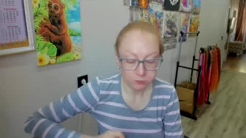 lucky_licky20 online show from April 9, 2:15 am