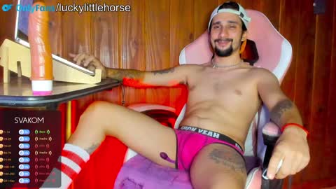 Luca  Lucky    online show from January 4, 4:12 am