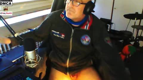        call me  Stefan online show from March 2, 9:21 am