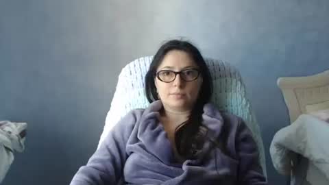 luckylinda23 online show from April 19, 9:54 am
