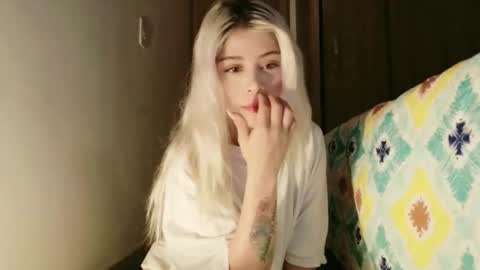 luckysapphire777 online show from April 10, 7:57 am