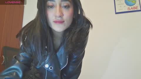 Lucy online show from November 12, 10:34 pm