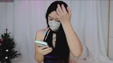 lucy741540 online show from April 24, 2:24 am