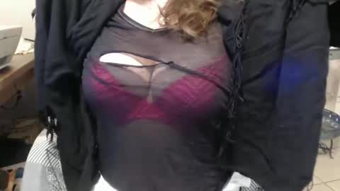 lucy_0000 online show from March 10, 12:37 am