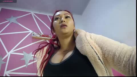 lucy_beatifull online show from April 21, 11:06 am