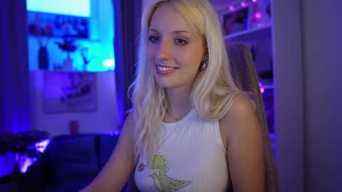 Cutie Lucy online show from July 16, 6:11 pm