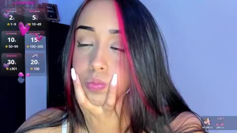 Lucy online show from December 14, 3:28 am