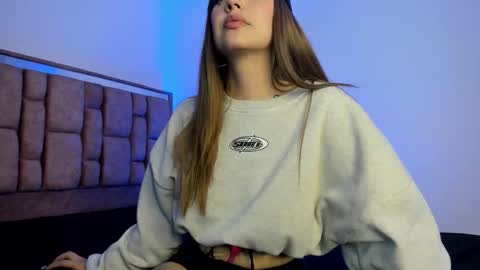 Lucy 699 online show from October 28, 5:08 am