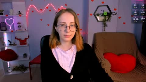 lucy online show from April 4, 9:16 am