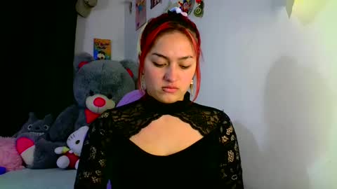 Snapshot of lucycherry__ chatting on March 7, 12:04 am LUCIA online show from March 7, 12:04 am