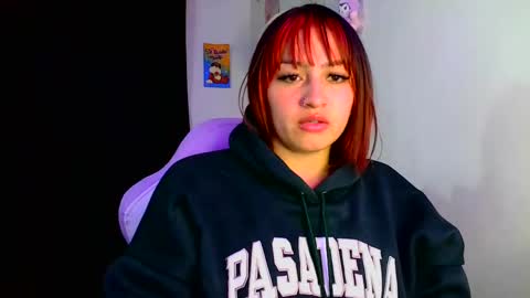 Snapshot of lucycherry__ chatting on January 29, 7:57 am LUCIA online show from January 29, 7:57 am