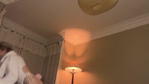 Lucy online show from April 6, 11:06 pm