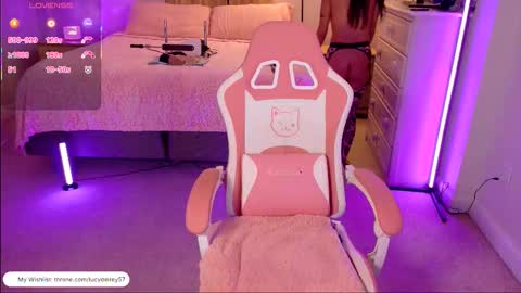 lucydelrey57 online show from December 5, 9:56 pm