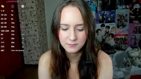 Snapshot of lucyrose33 chatting on October 9, 5:02 am Lucy Rose online show from October 9, 5:02 am