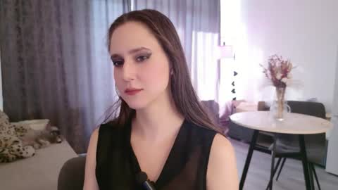 Lucy Rose online show from March 28, 1:34 pm