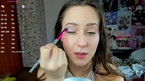 Snapshot of lucyrose33 chatting on September 20, 7:22 am Lucy Rose online show from September 20, 7:22 am