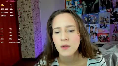 Snapshot of lucyrose33 chatting on October 19, 3:27 pm Lucy Rose online show from October 19, 3:27 pm