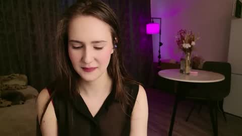 Lucy Rose online show from April 27, 2:42 am