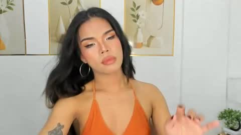 lucyvane online show from July 21, 7:49 pm