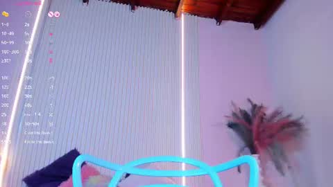 Lucy Wold online show from July 25, 8:51 pm