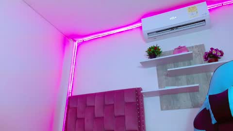 LUCY online show from March 5, 6:34 pm