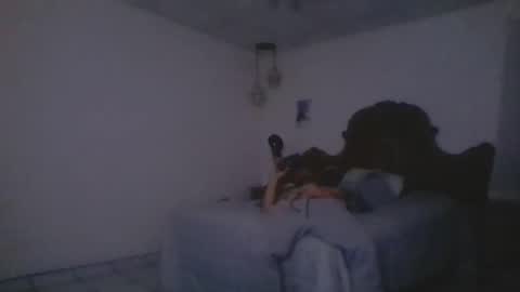 luis217942 online show from April 19, 9:54 am